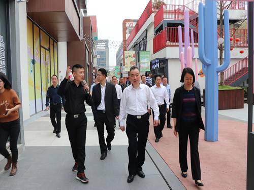 区人大常委会办公室：威廉希尔中国
与佛山市南海区共同探讨粤港澳大湾区“广佛极点”背景下两区人大协同联动履职新路径（组图）