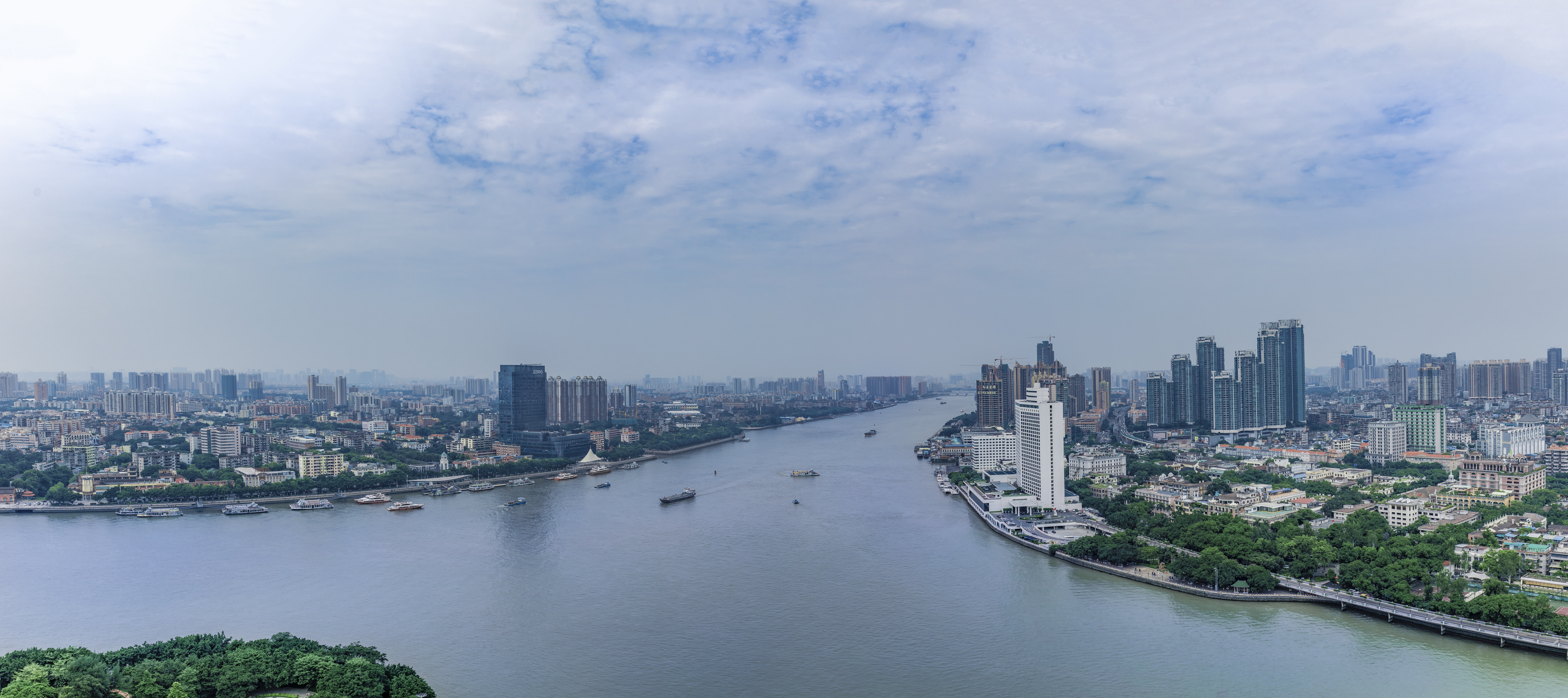 新一江两岸 郭飞华拍摄.jpg