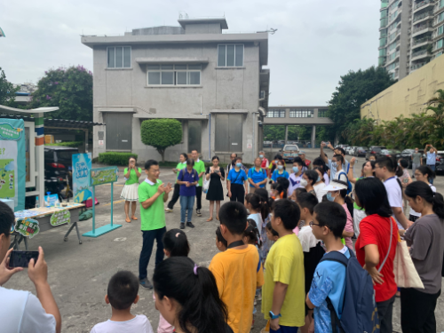 广州市生态环境局荔湾分局余建恒总工程师为亲子家庭授课.jpg