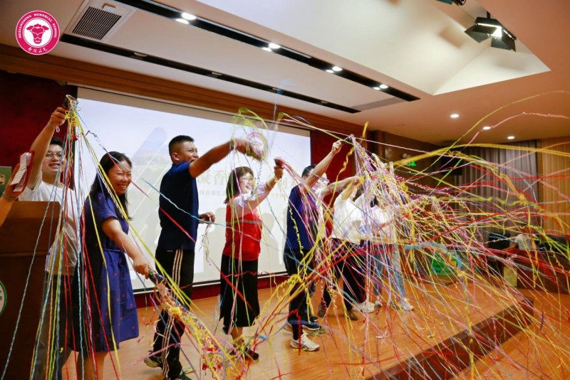 中南街：红色基因薪火传 定向越野展风采（组图2）.png