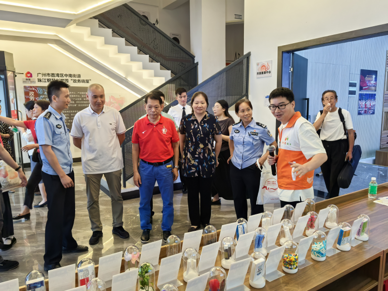 中南街：开展“平安护航新时代 携手共筑幸福城”平安建设主题宣传活动（组图3）.png